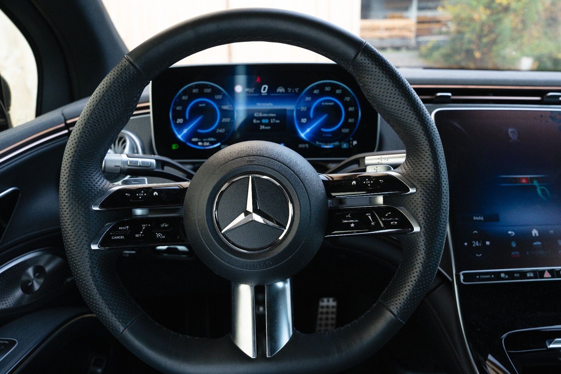 MERCEDES-BENZ EQS 450 4Matic-image-2