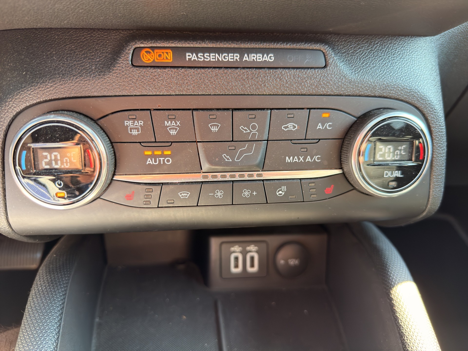 FORD Focus 1.5 SCTi Active Automatic-image-15