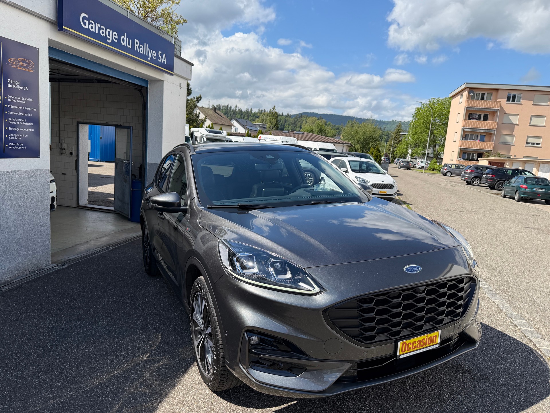FORD Kuga 2.5 FHEV ST-Line X 4WD-image-4