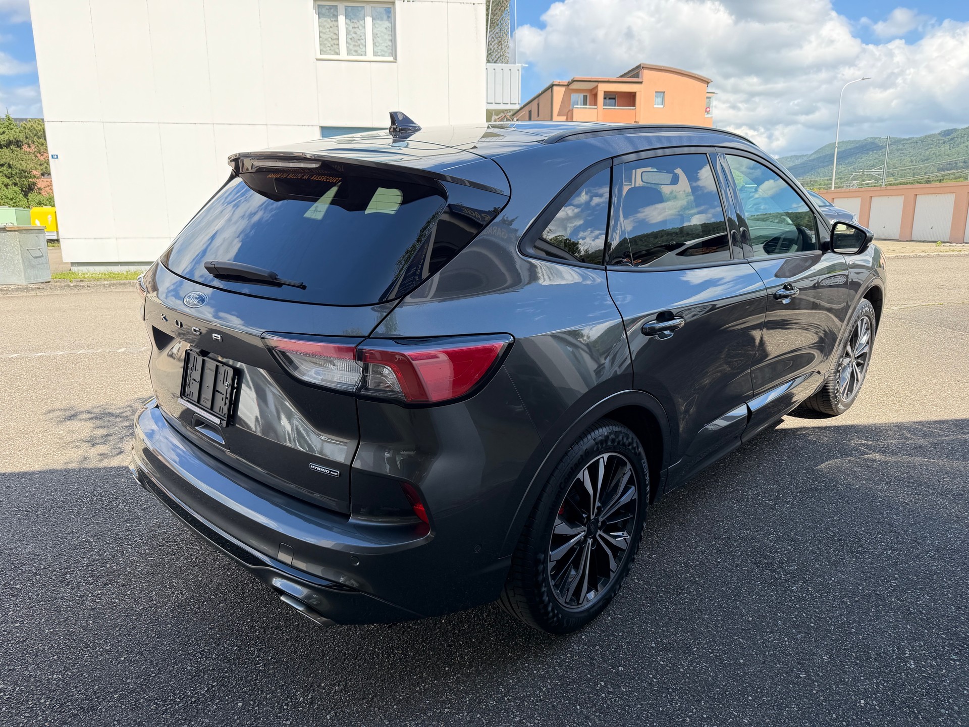 FORD Kuga 2.5 FHEV ST-Line X 4WD-image-3