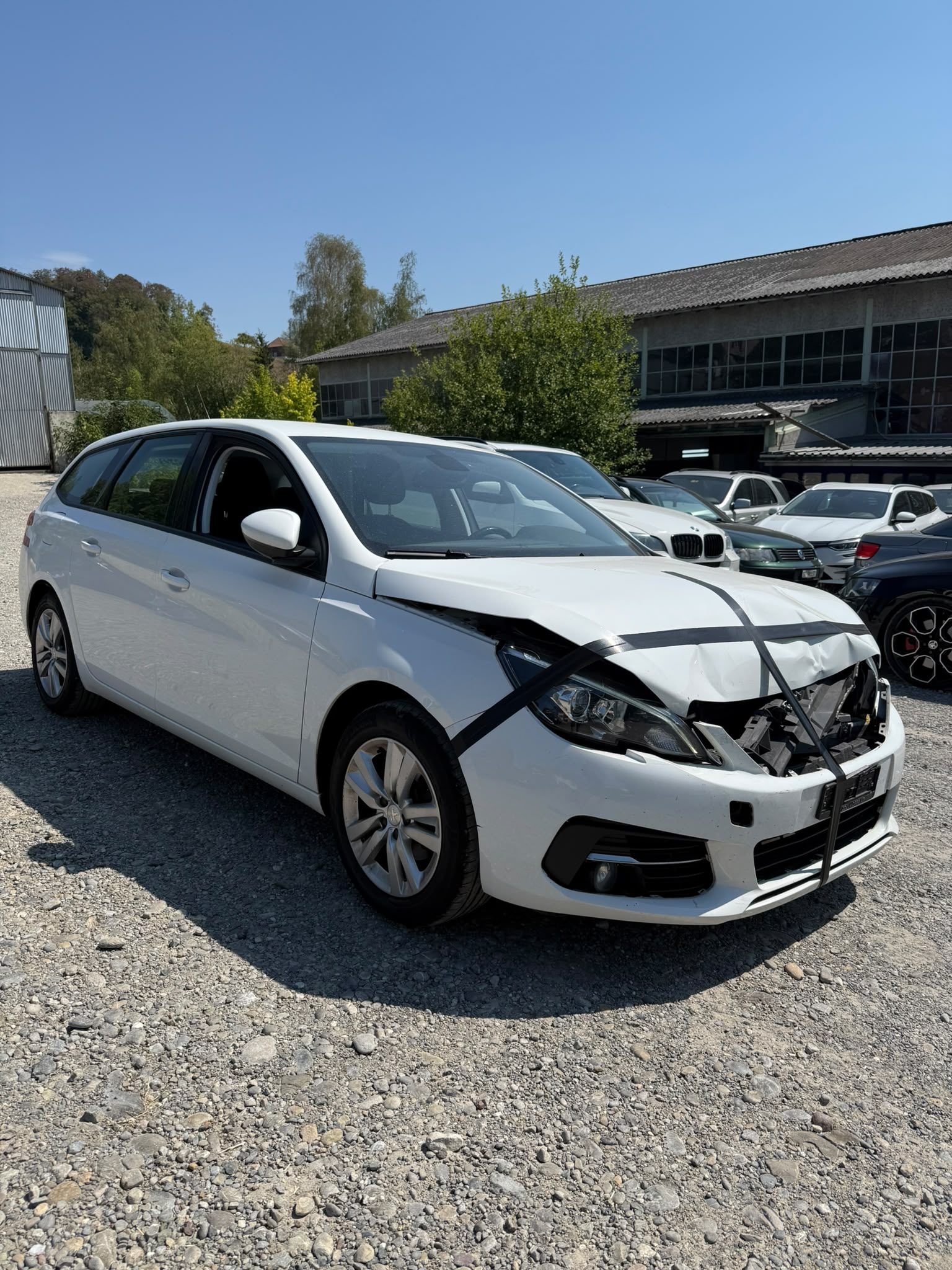 PEUGEOT 308 SW 1.5 BlueHDI Allure EAT8-image-0