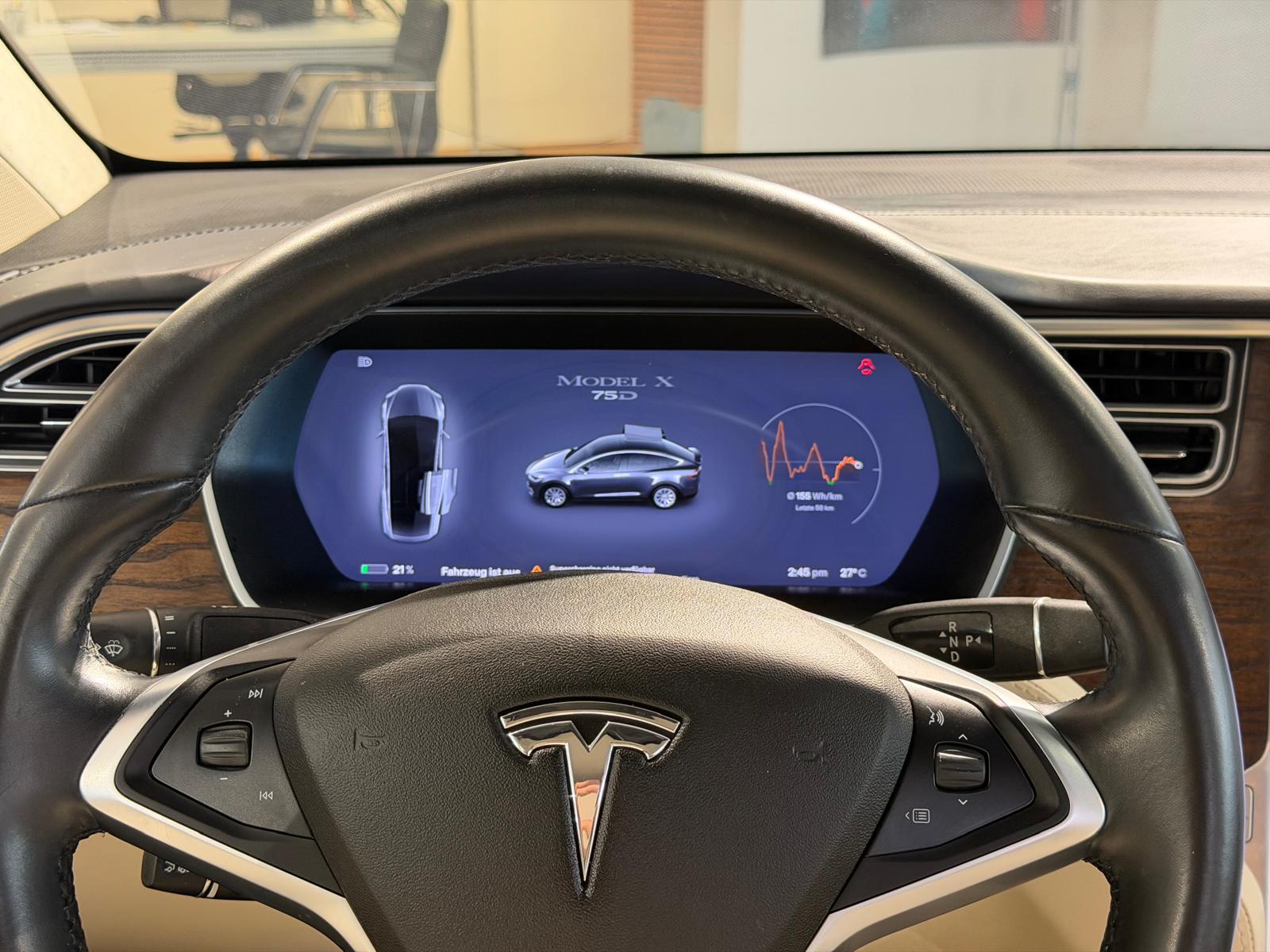 TESLA Model X 75 D-image-10