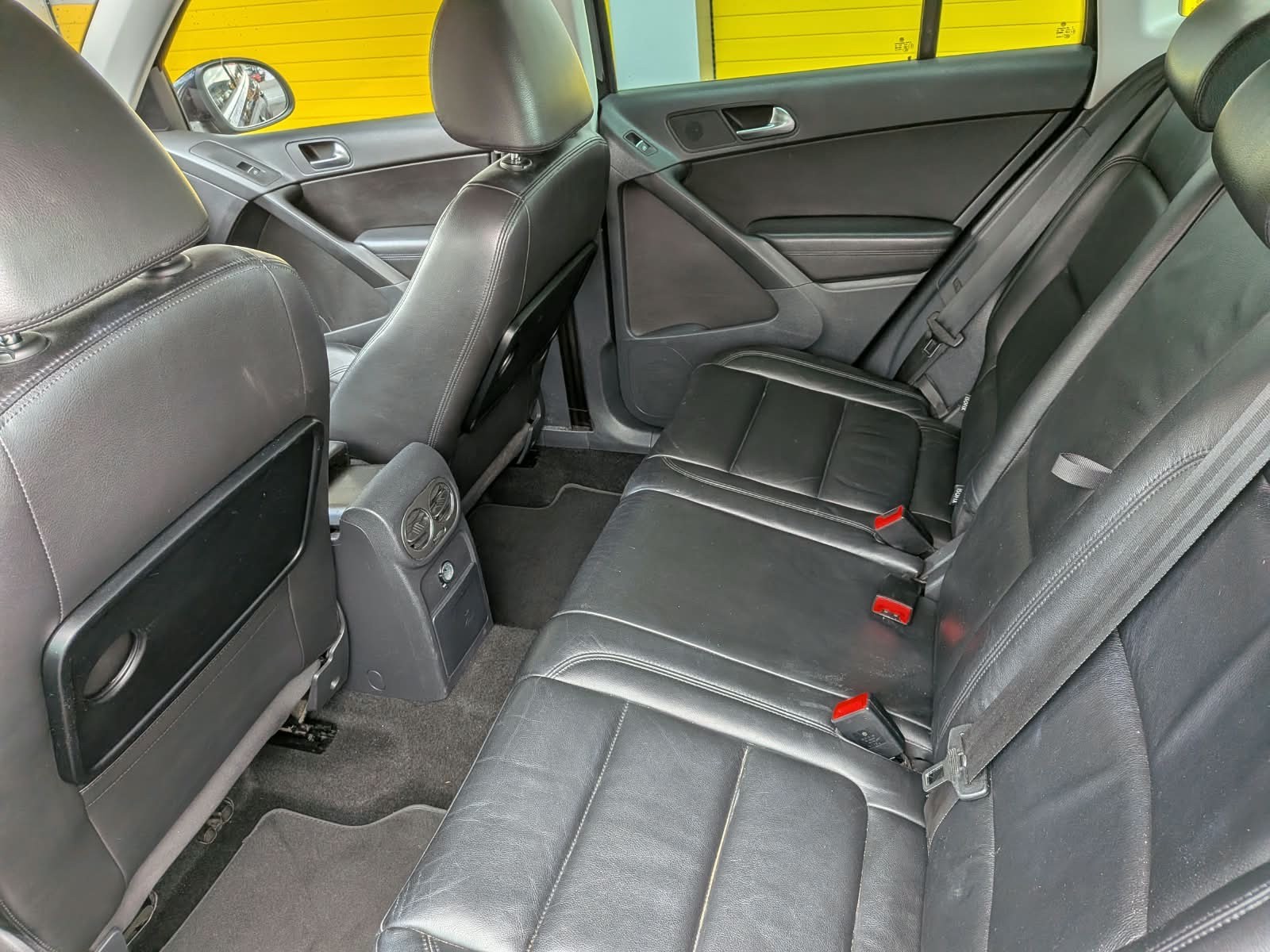 VW Tiguan 2.0 TDI Sport&Style DSG-image-7