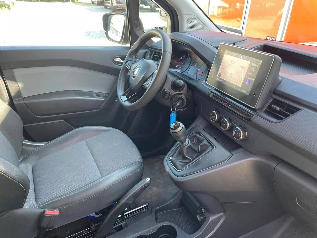RENAULT Kangoo Van 1.3TCe Standard L2 130 PF Extra-image-11