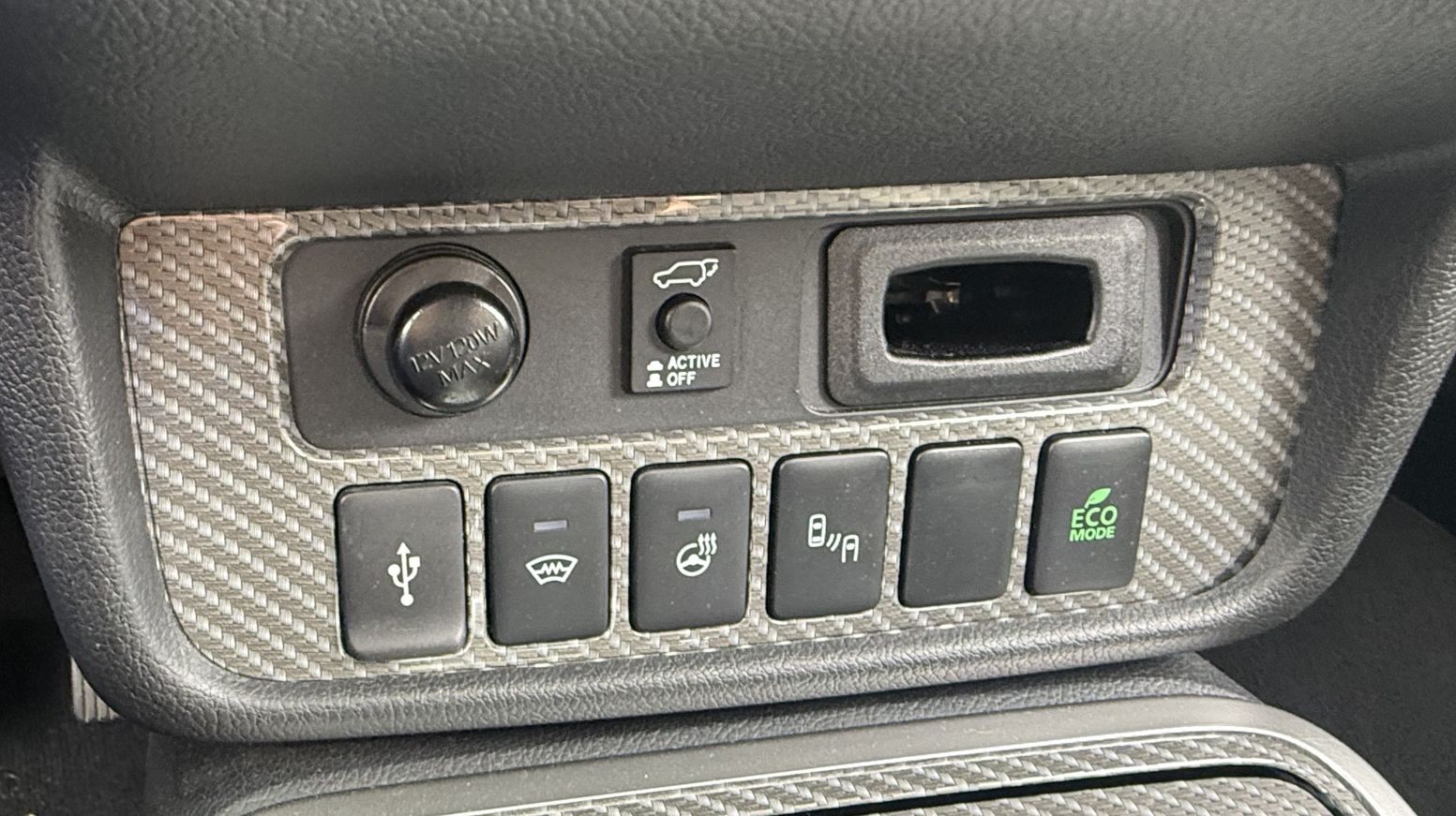 MITSUBISHI Outlander 2.4 PHEV Diamond-image-10