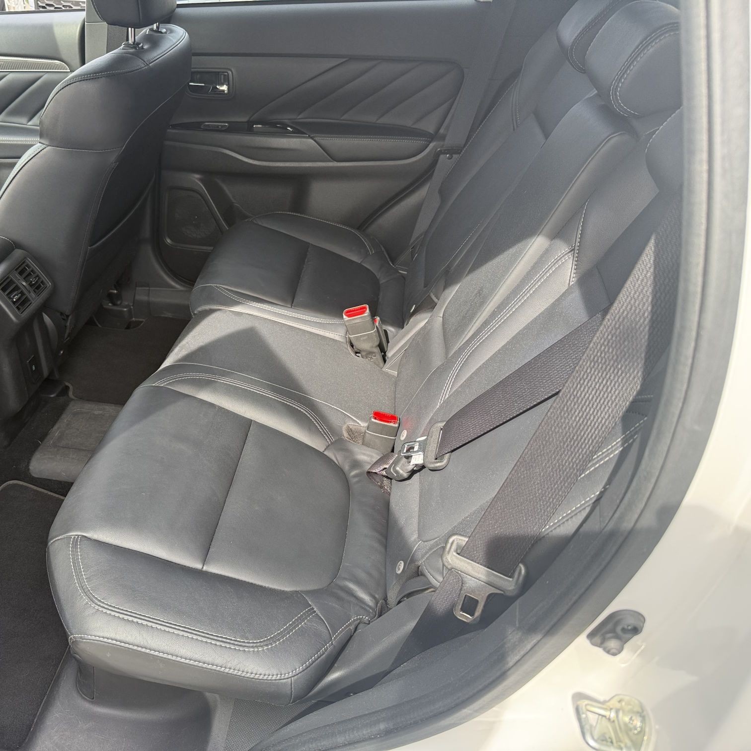 MITSUBISHI Outlander 2.4 PHEV Diamond-image-5