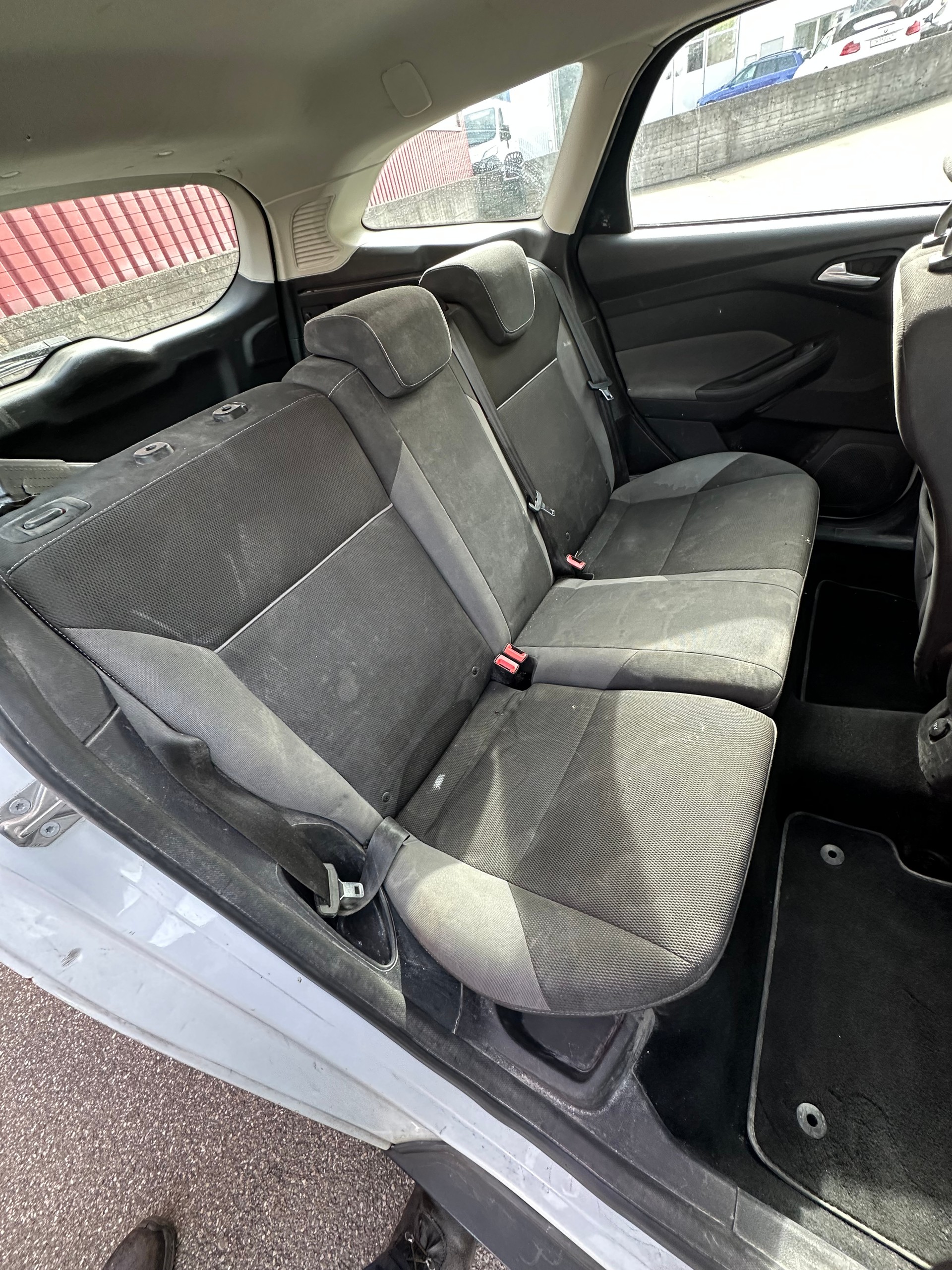 FORD Focus 1.0 SCTi Titanium-image-5