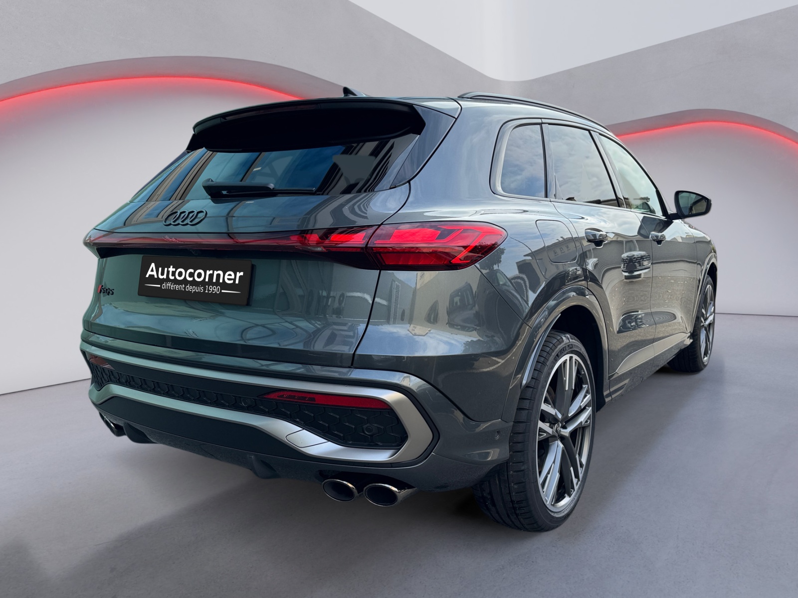 AUDI SQ5 TFSI quattro S-tronic-image-4