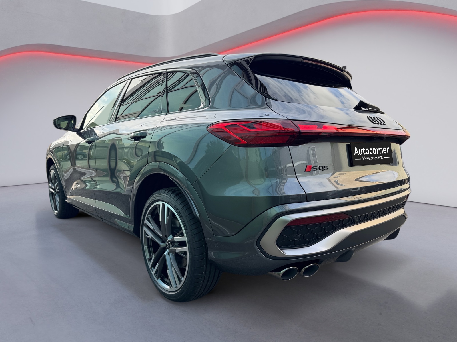 AUDI SQ5 TFSI quattro S-tronic-image-2