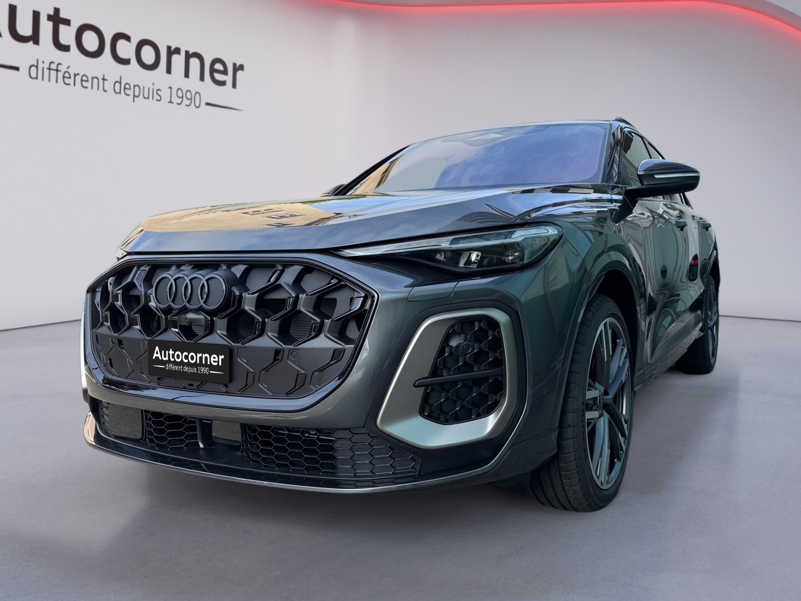 AUDI SQ5 TFSI quattro S-tronic-image-1