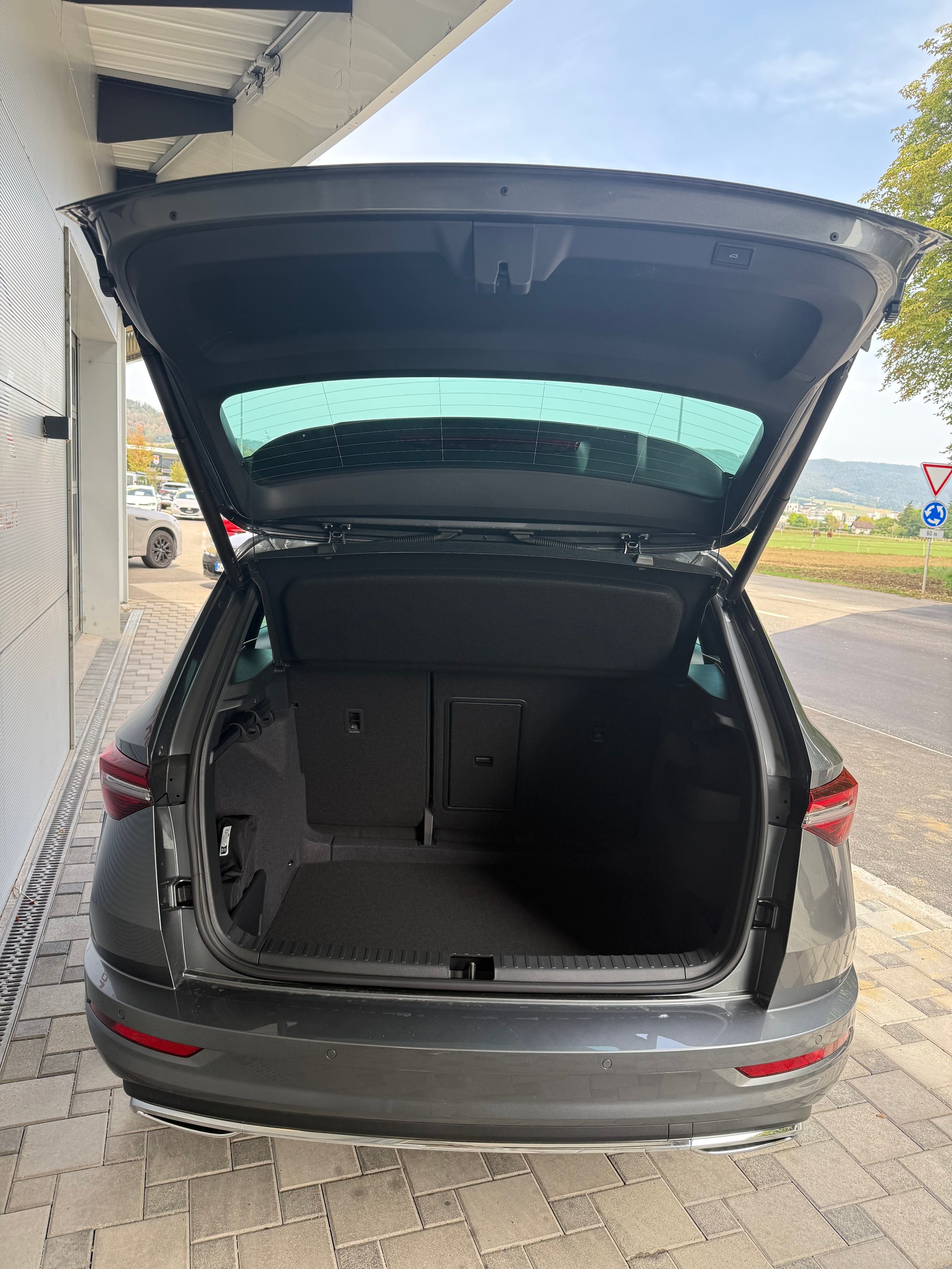 SKODA Karoq 2.0 TSI SportLine 4x4 DSG-image-5