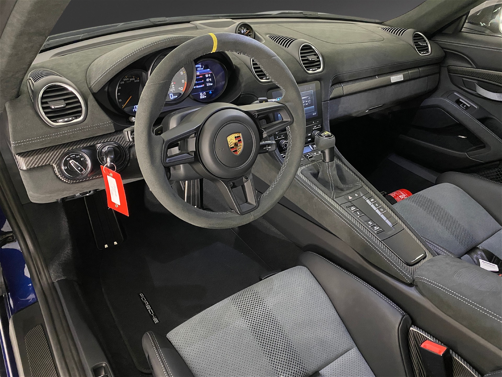 PORSCHE 718 Cayman GT4 RS PDK-image-3