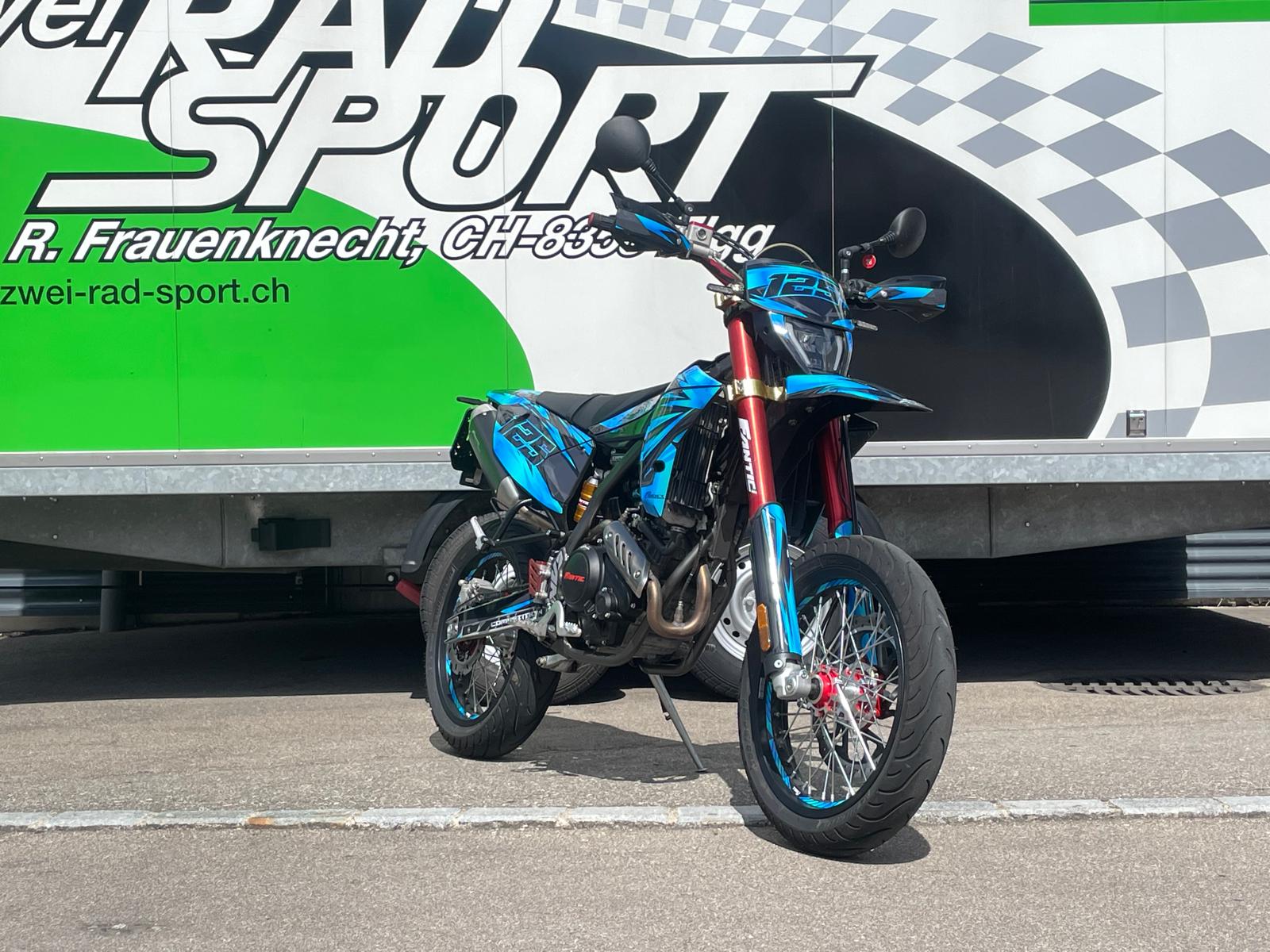 FANTIC Motard