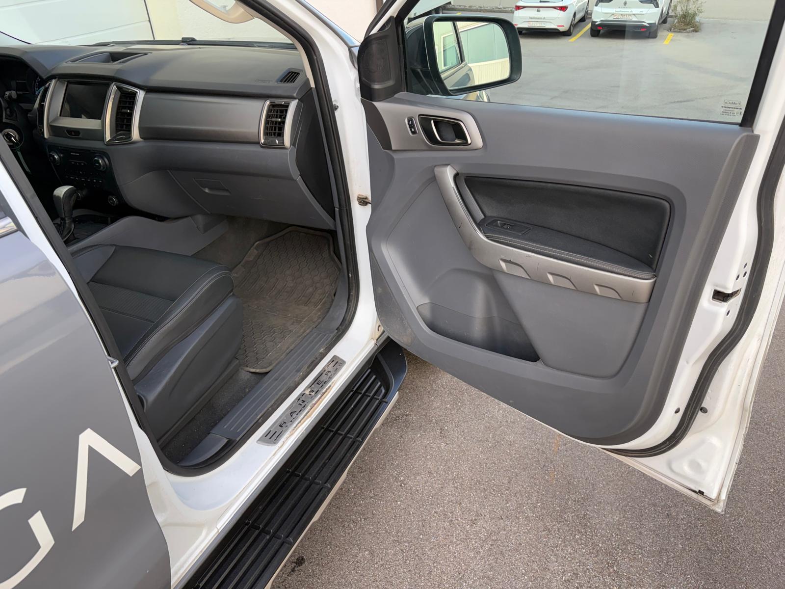 FORD Ranger LTD 3.2 TDCi 4x4 MFK 09.2026-image-11