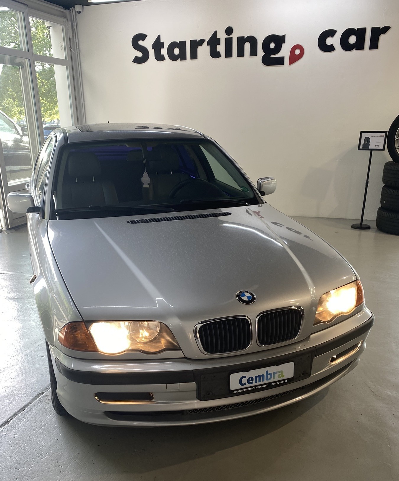 BMW 323i