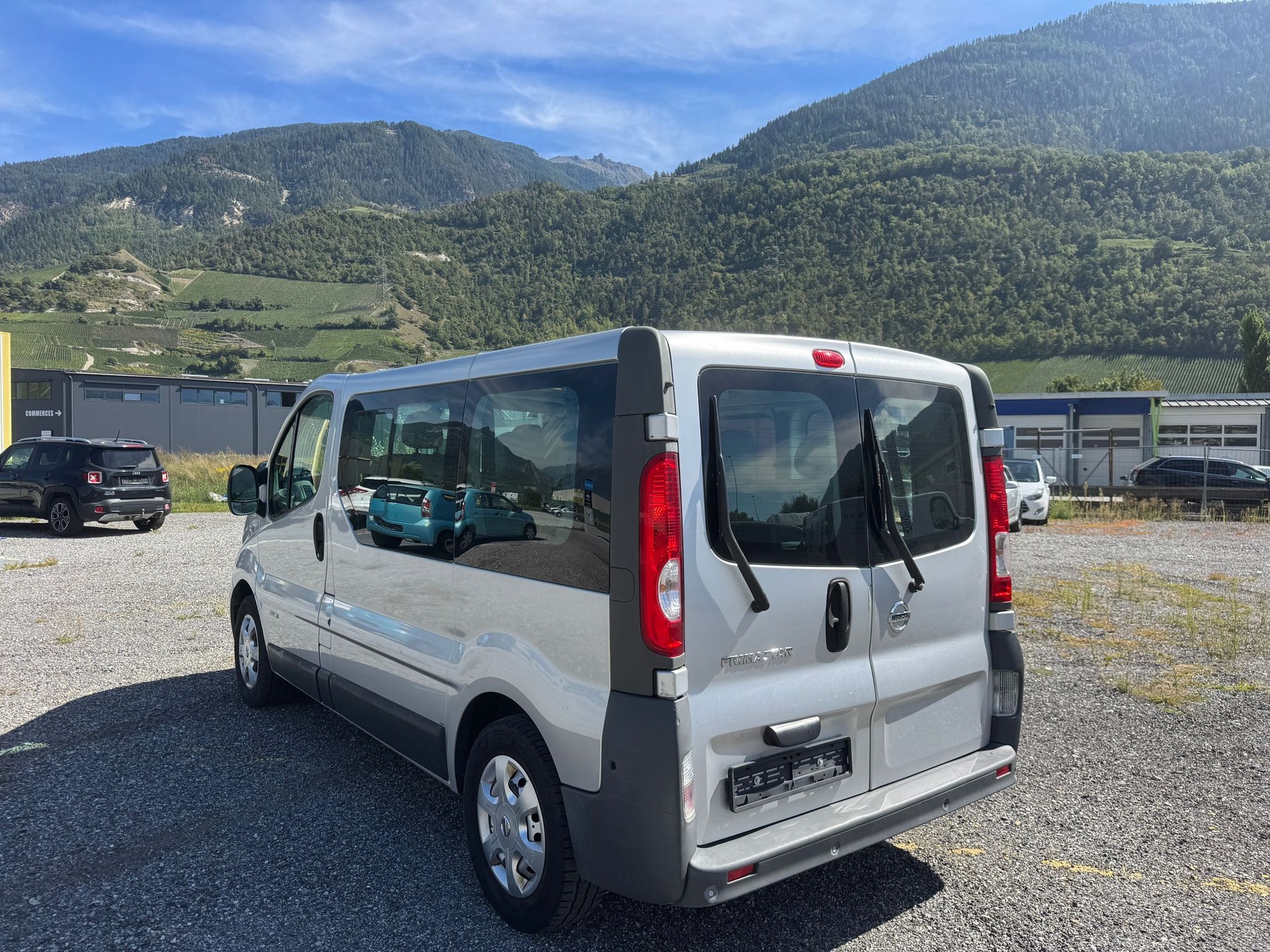 NISSAN Primastar 2.0dCi 115 L2H1 Premium 2.9t-image-3