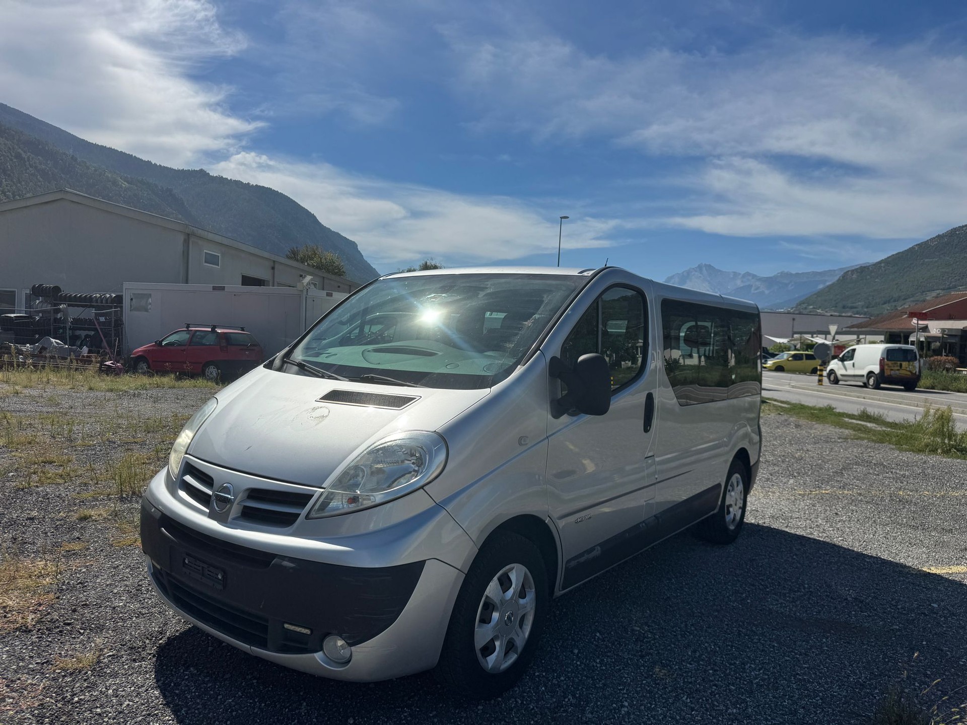 NISSAN Primastar 2.0dCi 115 L2H1 Premium 2.9t-image-1