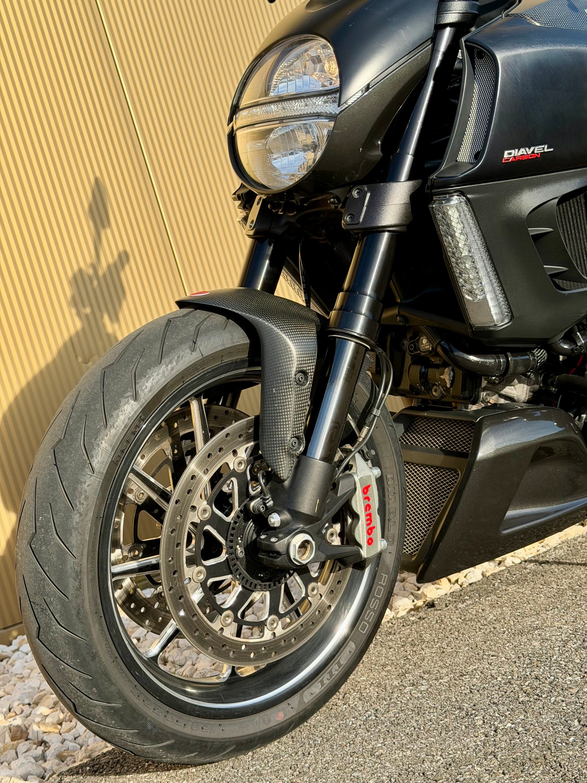 DUCATI Diavel 1200 Carbon-image-8
