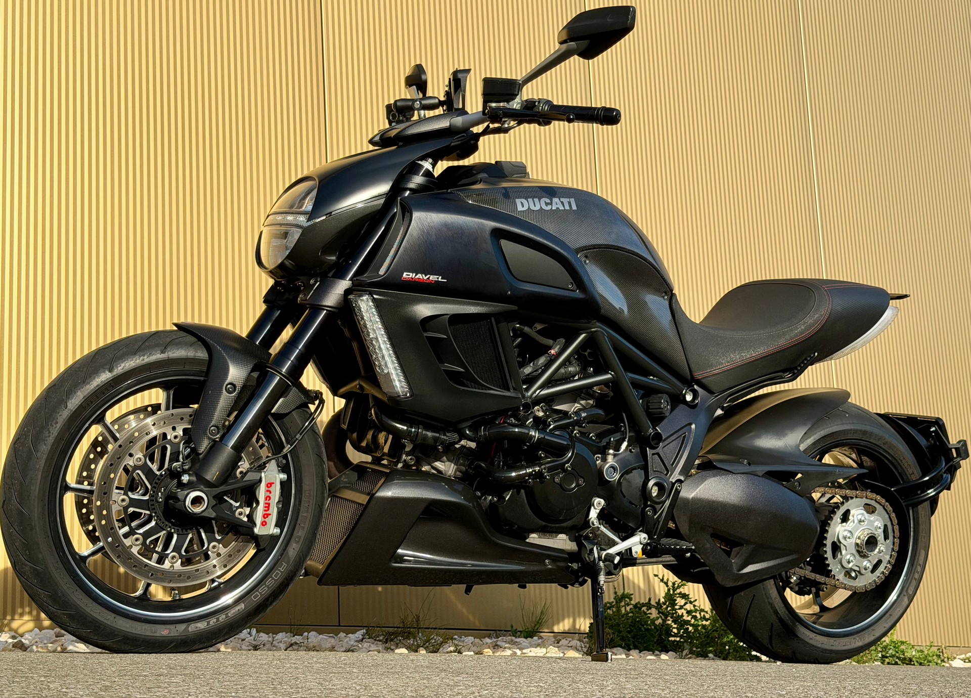 DUCATI Diavel 1200 Carbon-image-9