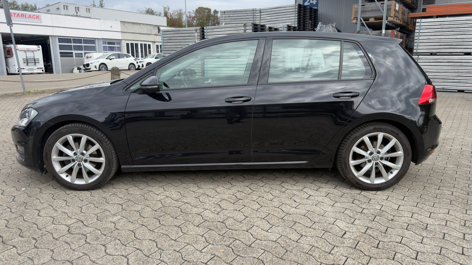VW Golf 1.4 TSI Highline-image-1