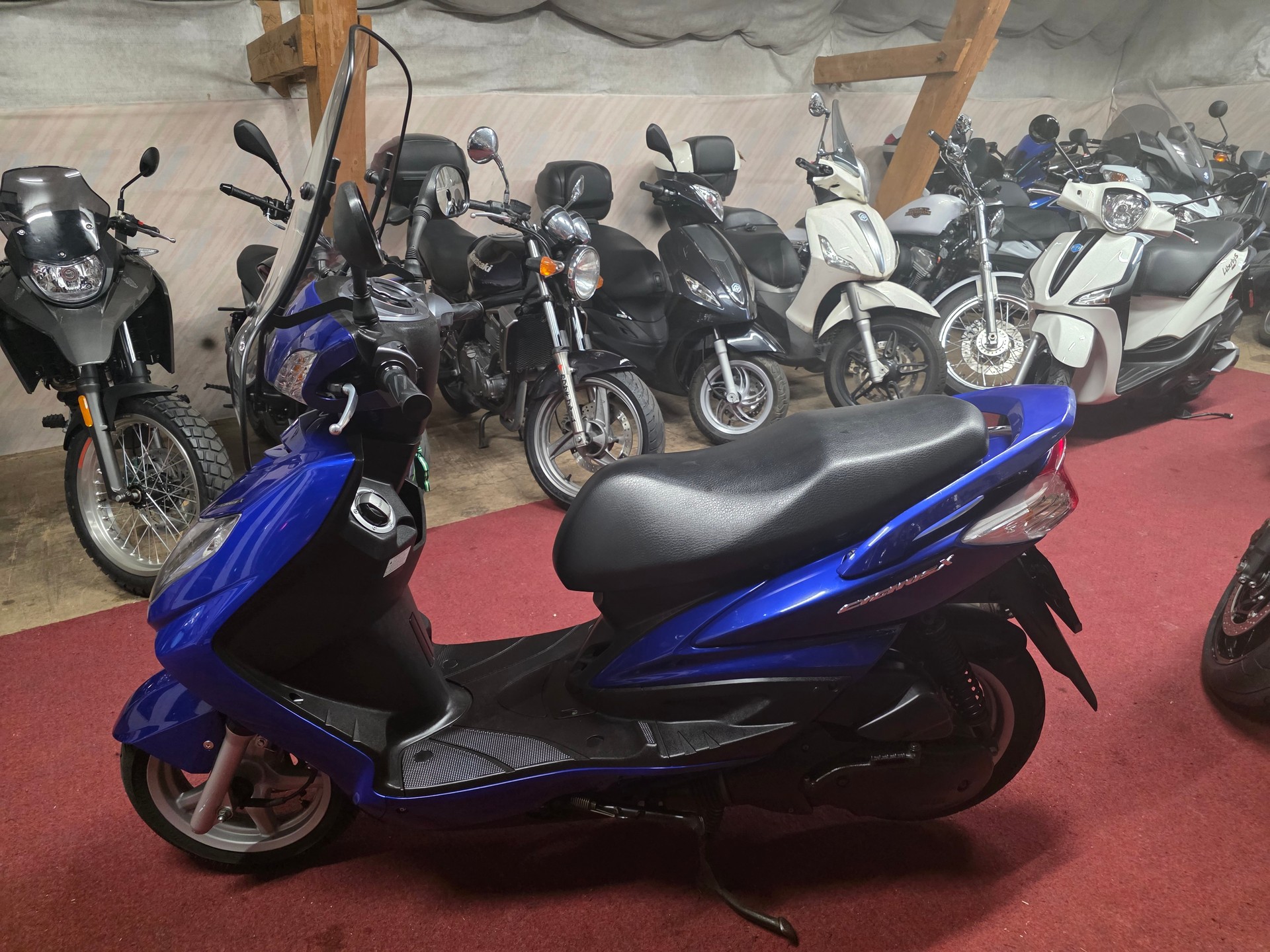 YAMAHA Cygnus XC 125 X-image-1