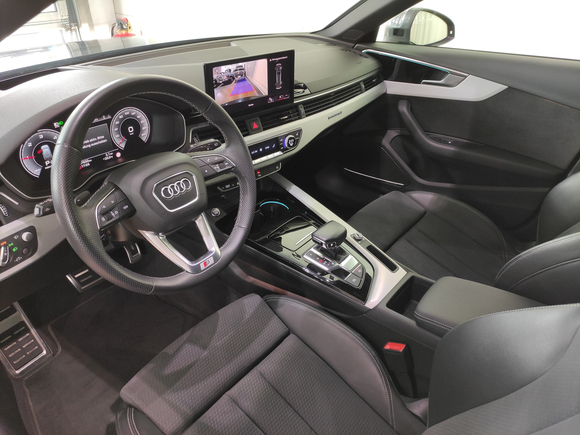 AUDI 2.0 40 TDI S Line quattro S-Tronic-image-1
