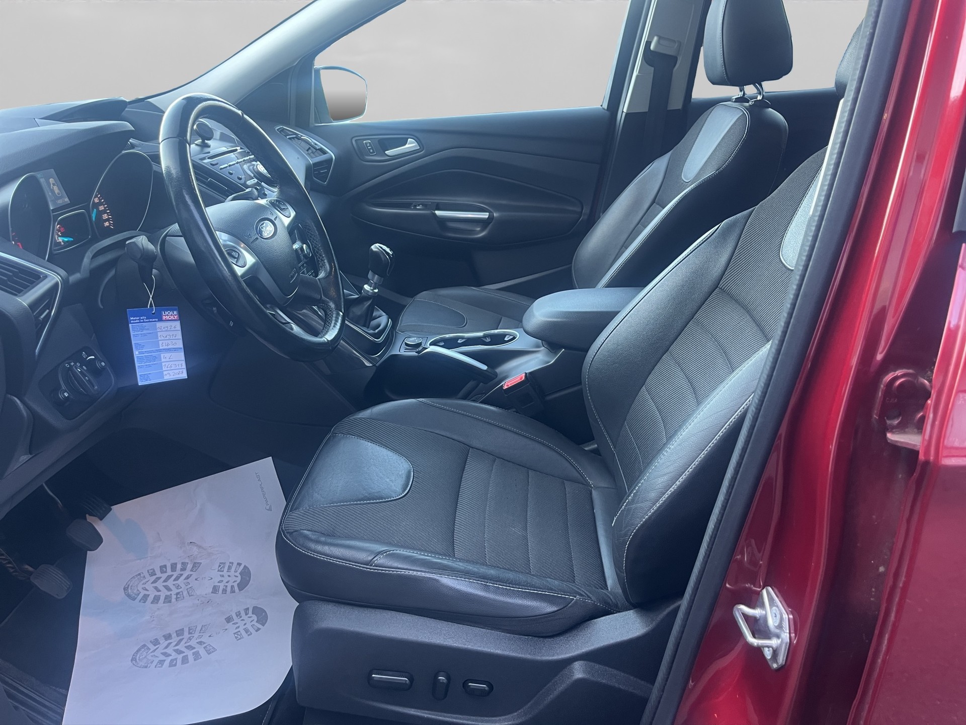 FORD Kuga 1.5 SCTi Titanium 2WD-image-9