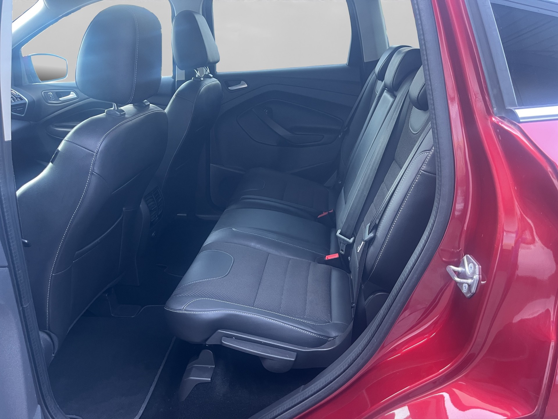 FORD Kuga 1.5 SCTi Titanium 2WD-image-5