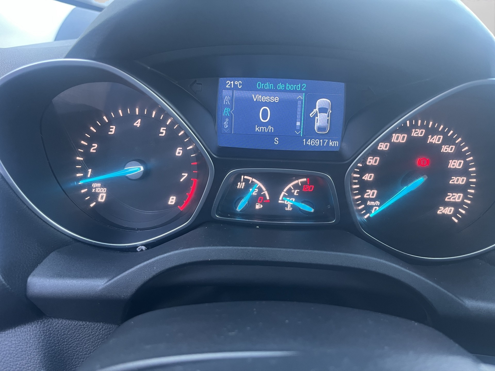 FORD Kuga 1.5 SCTi Titanium 2WD-image-8