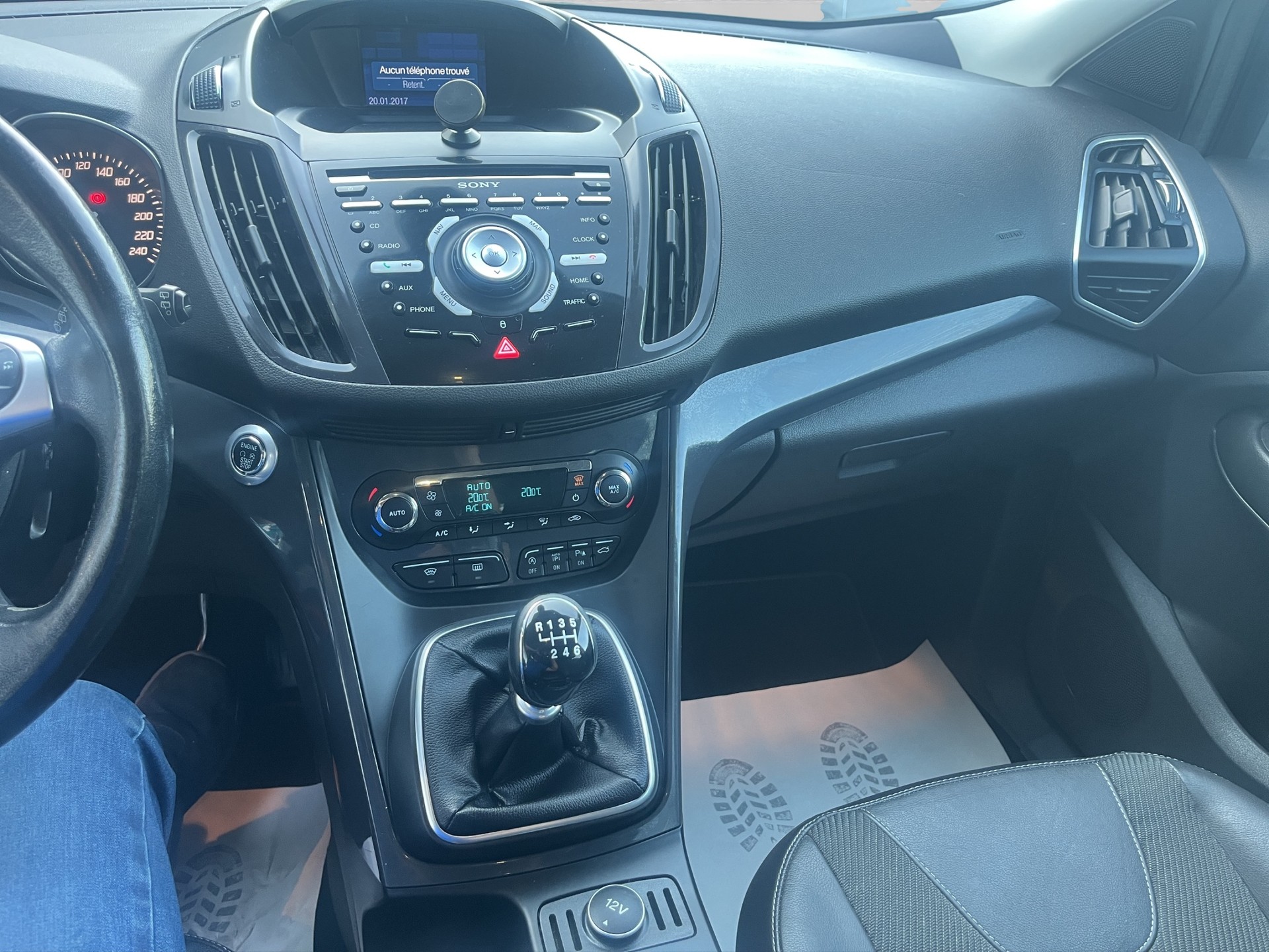 FORD Kuga 1.5 SCTi Titanium 2WD-image-10