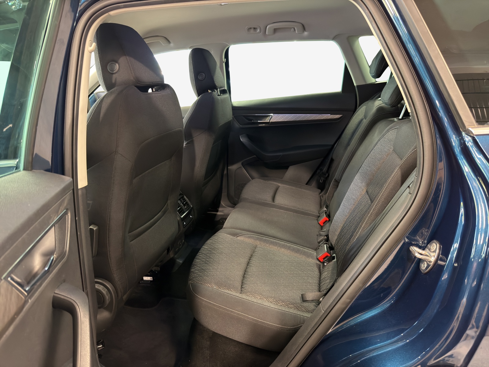 SKODA Karoq 1.5 TSI Style DSG-image-8