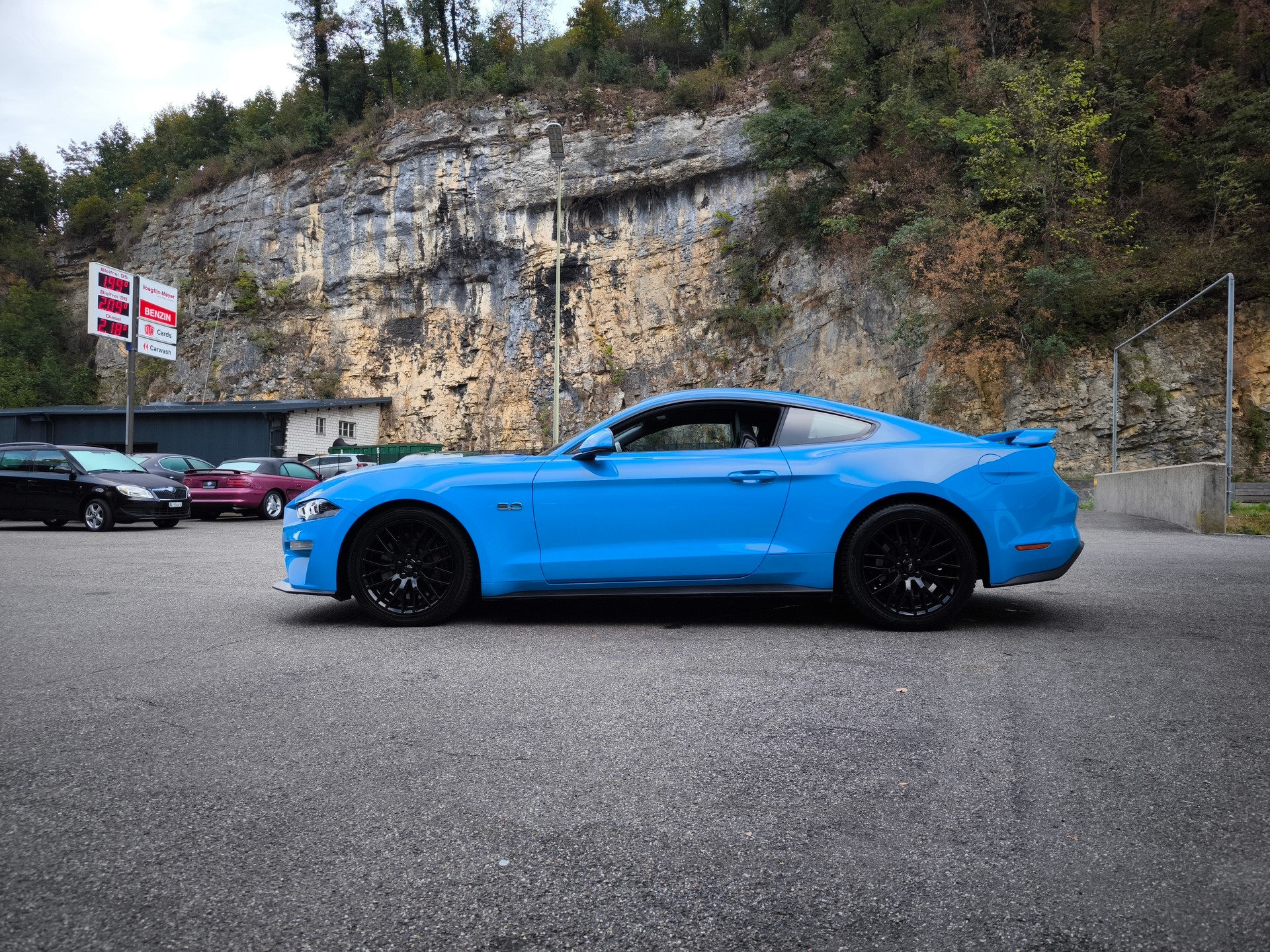FORD Mustang Fastback 5.0 V8 GT Automat / Recaro-image-8