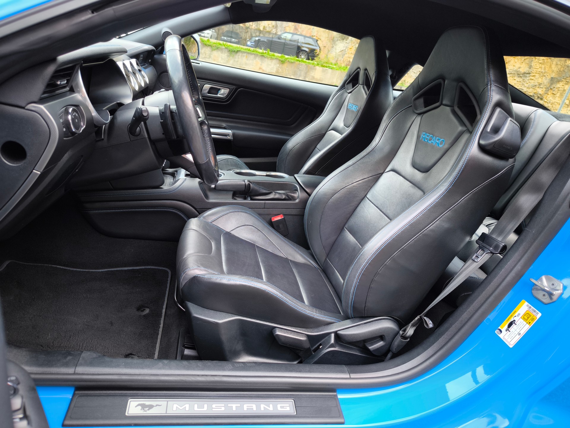 FORD Mustang Fastback 5.0 V8 GT Automat / Recaro-image-19