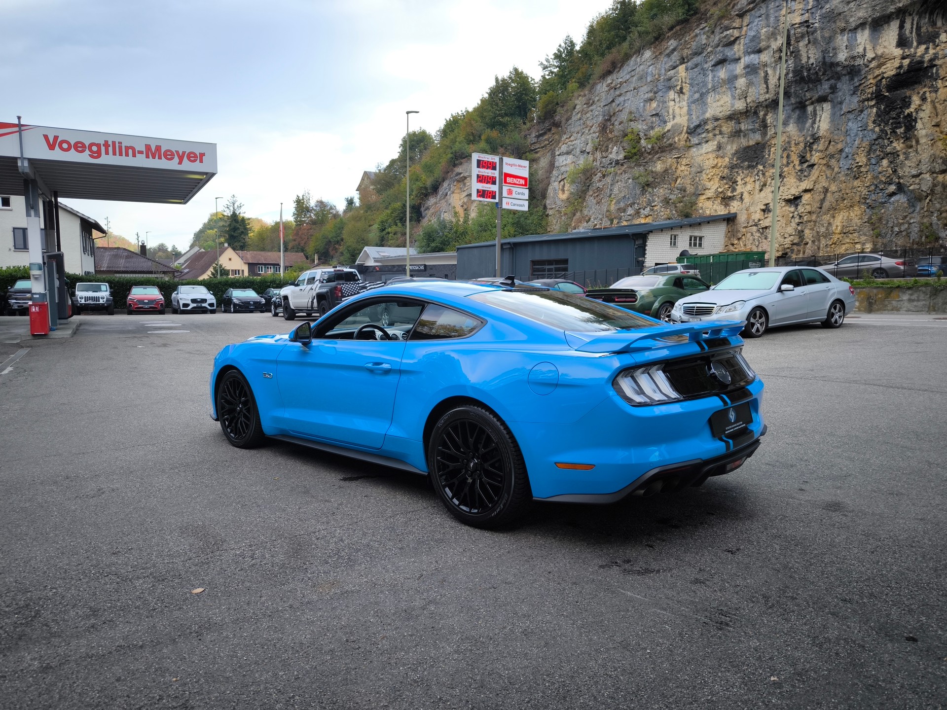 FORD Mustang Fastback 5.0 V8 GT Automat / Recaro-image-9