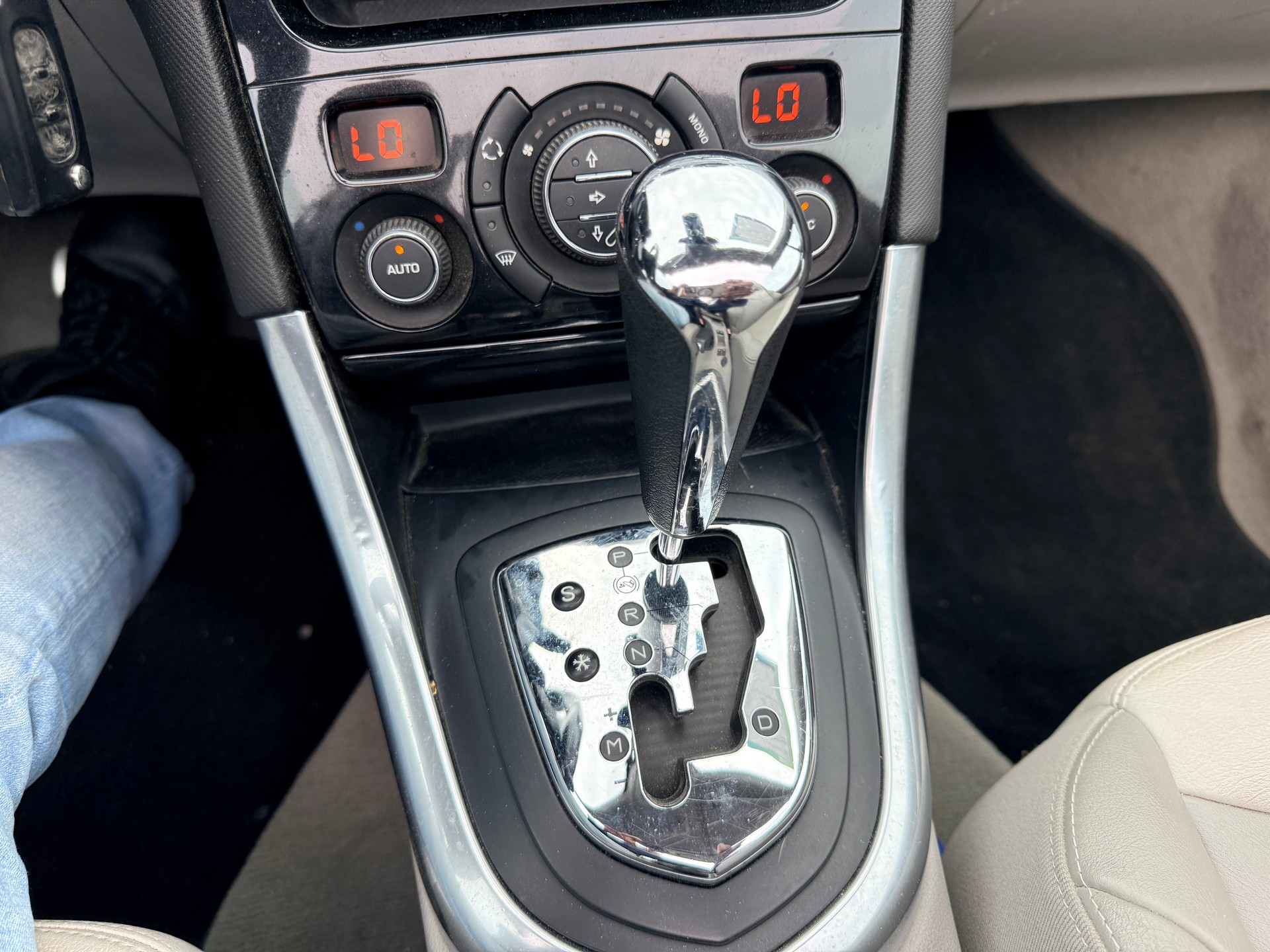 PEUGEOT 308 CC 1.6 16V Turbo R.Garros Automatic-image-14