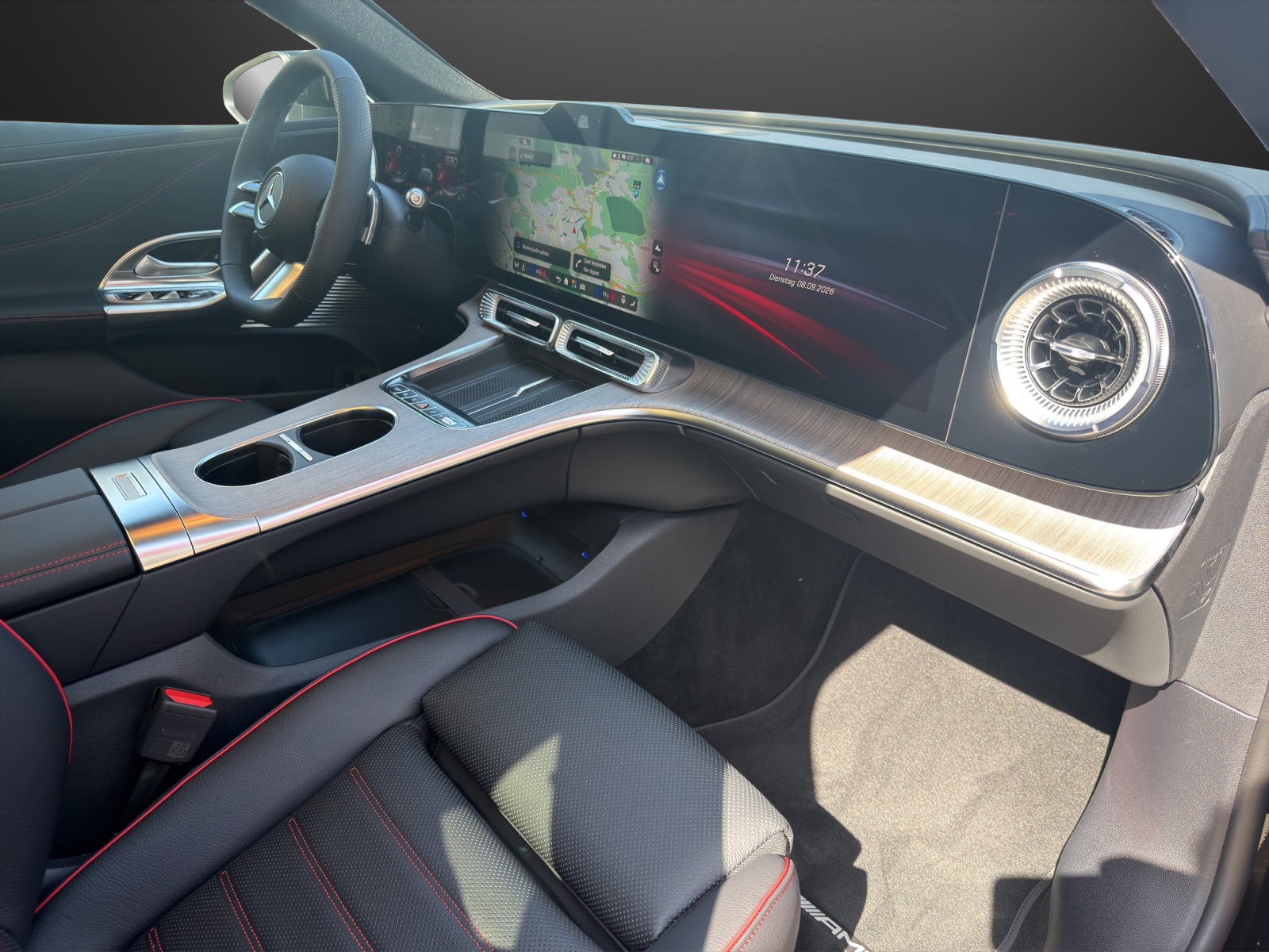 MERCEDES-BENZ C 400 4Matic AMG Line elektrisch-image-7