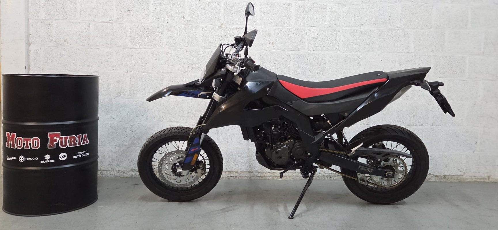 APRILIA SX 125-showroom-element-2