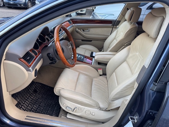 AUDI S8 5.2 V10 quattro tiptronic-image-3