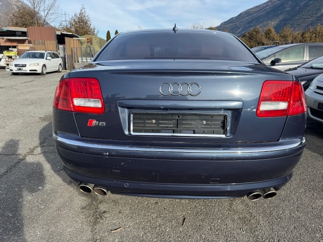 AUDI S8 5.2 V10 quattro tiptronic-image-11
