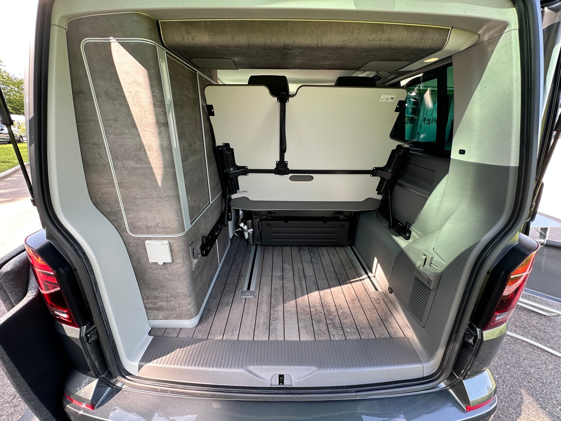 VW 2.0TDi 150PS CALIFORNIA EDITION OCEAN ***NEUWERTIG*** Top ausgestattet-image-23