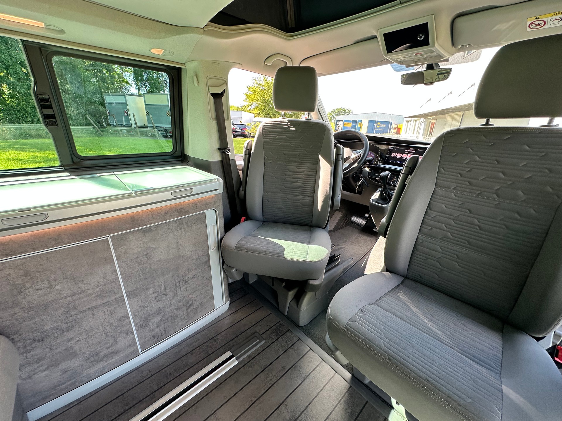 VW 2.0TDi 150PS CALIFORNIA EDITION OCEAN ***NEUWERTIG*** Top ausgestattet-image-18