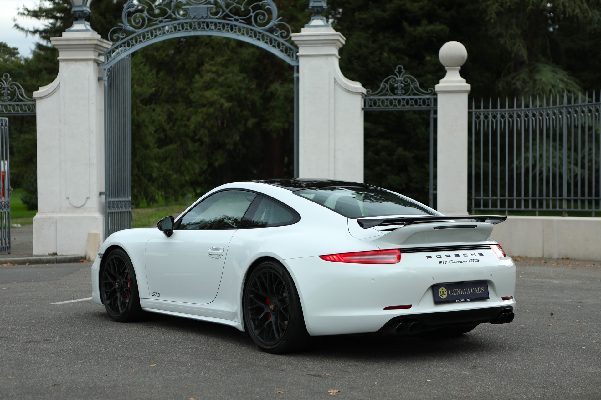 PORSCHE 911 Carrera GTS PDK 991.1 AeroKit-image-1