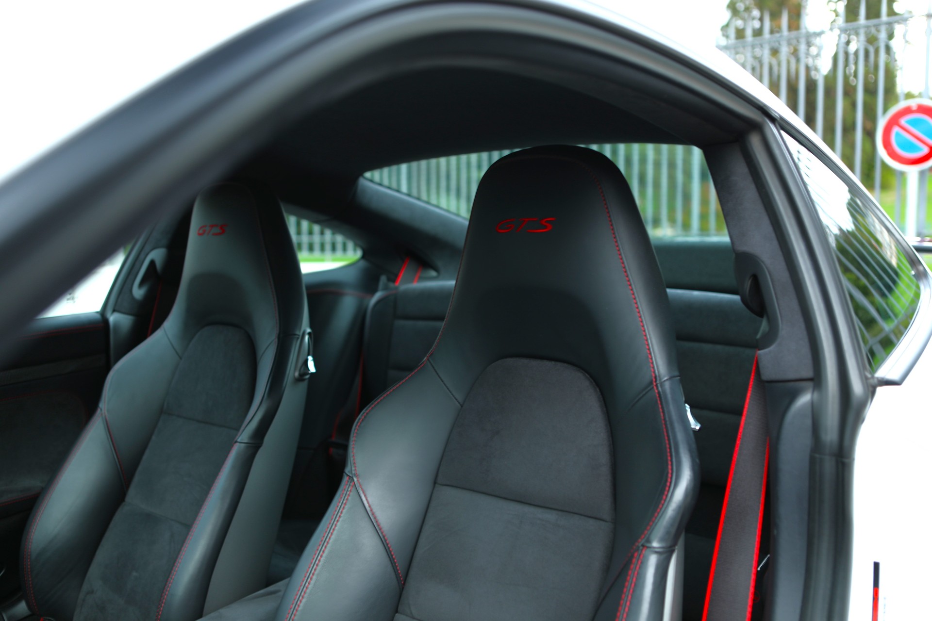 PORSCHE 911 Carrera GTS PDK 991.1 AeroKit-image-14
