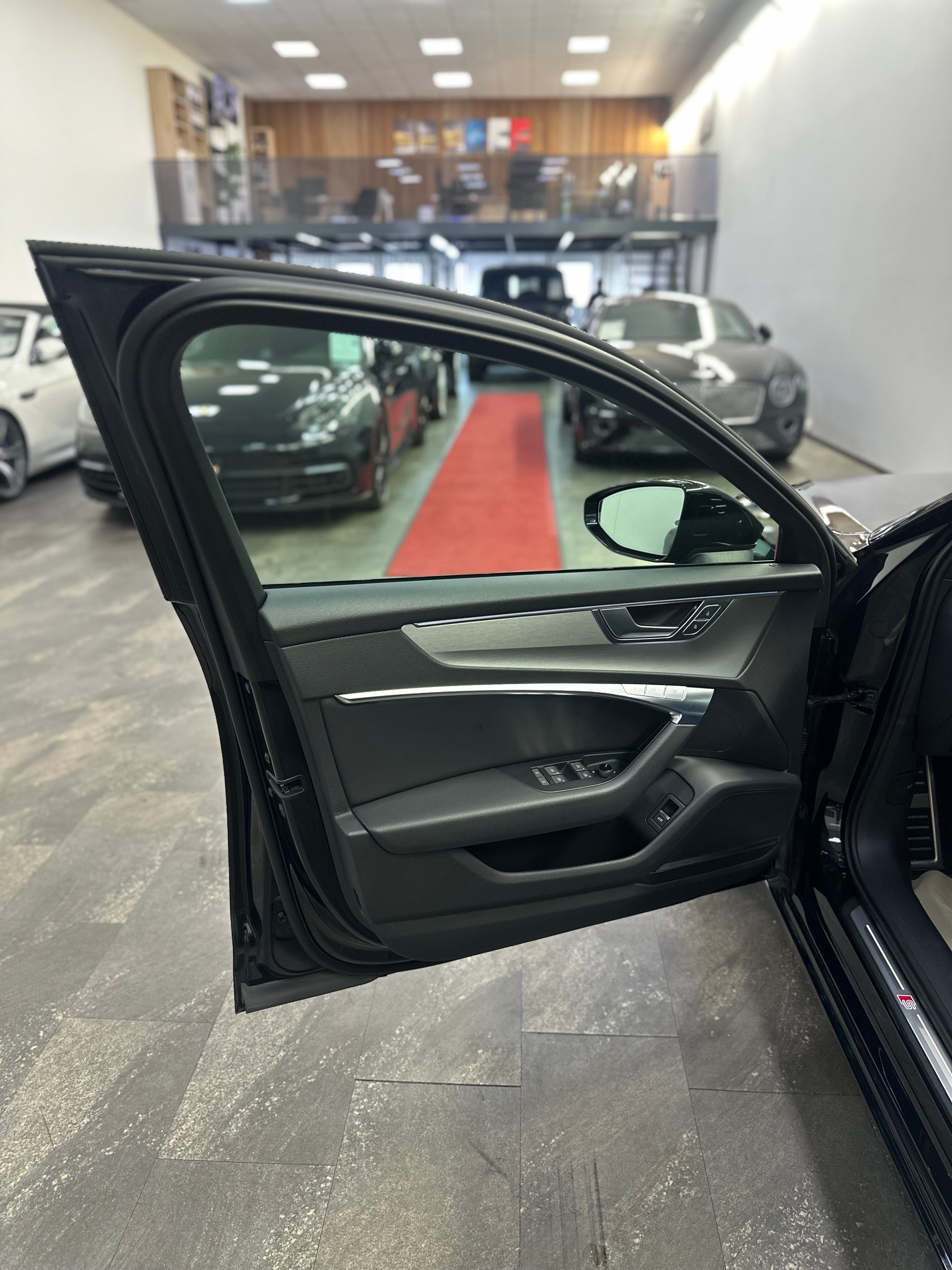 AUDI A6 Avant 40 TDI Sport quattro S-tronic-image-22