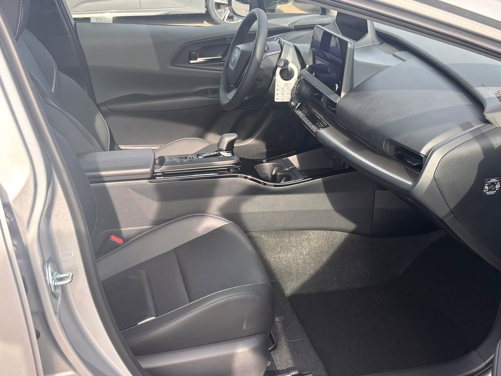 TOYOTA Prius 2,0 VVT-i Plug-in Hybrid Premium-image-13