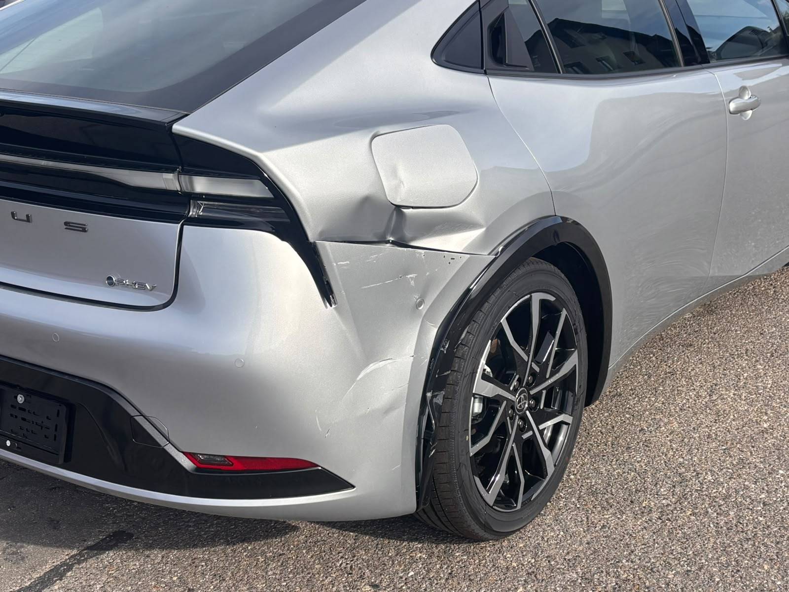 TOYOTA Prius 2,0 VVT-i Plug-in Hybrid Premium-image-8