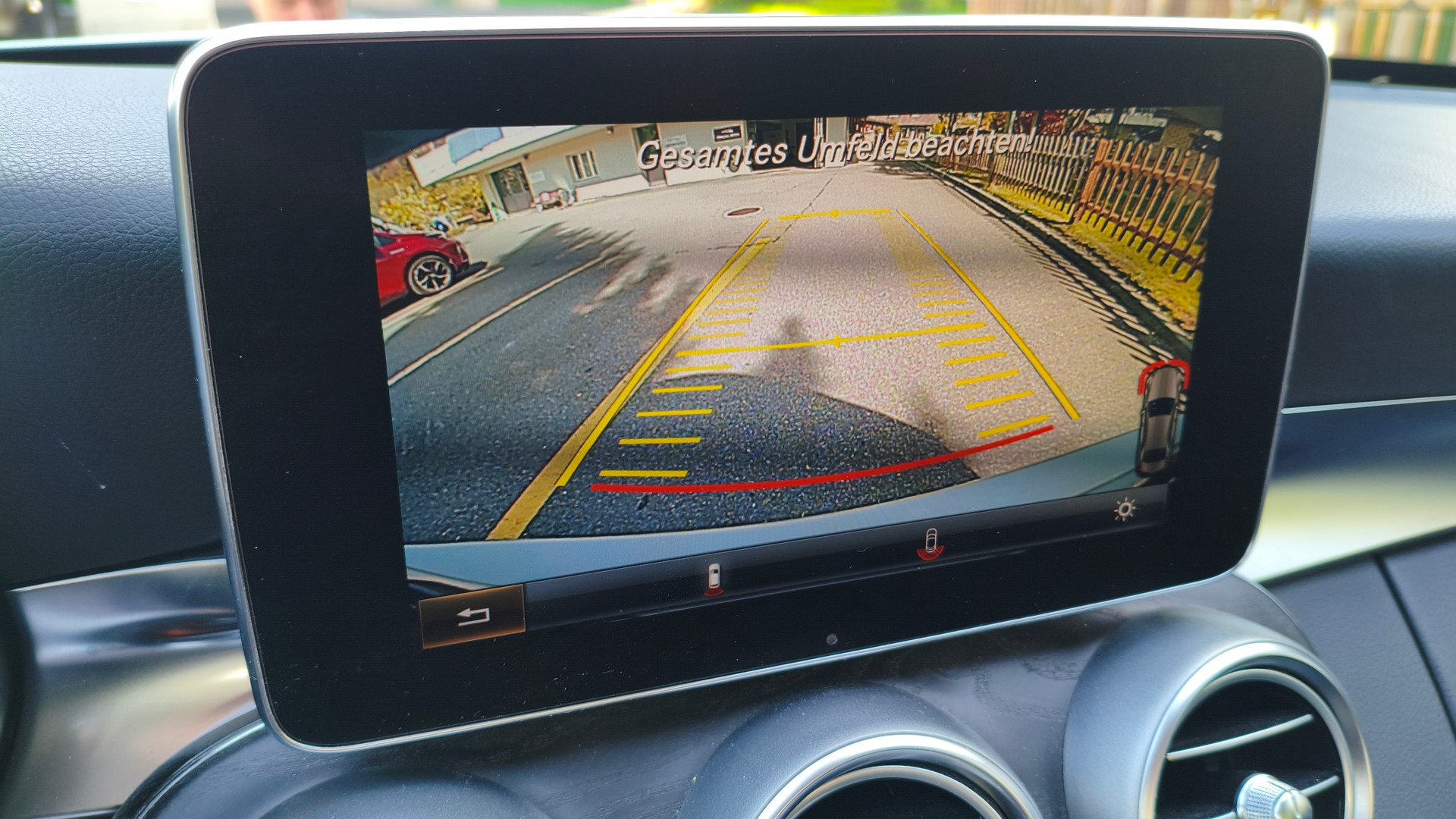MERCEDES-BENZ C 200 Swiss Star Edition Avantgarde 7G-Tronic-image-12
