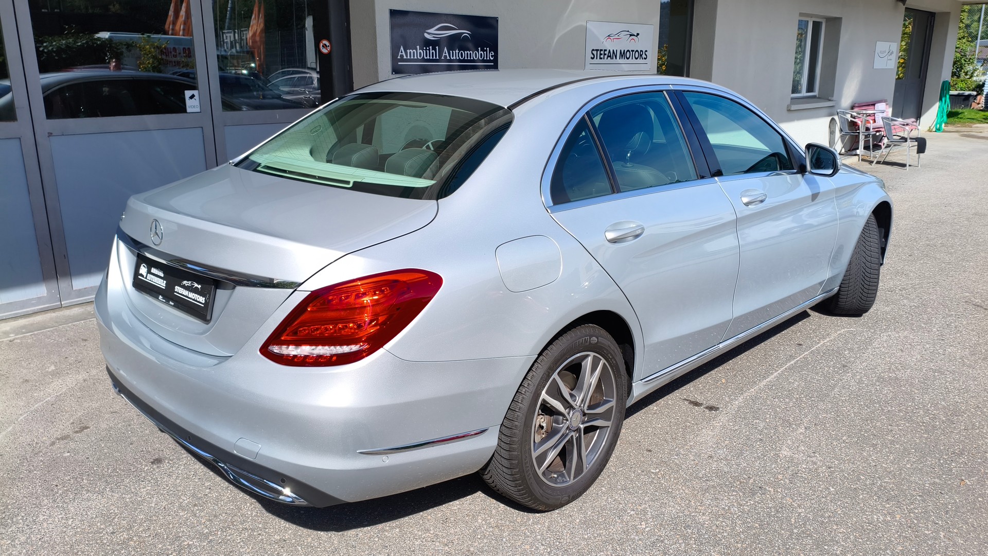 MERCEDES-BENZ C 200 Swiss Star Edition Avantgarde 7G-Tronic-image-2