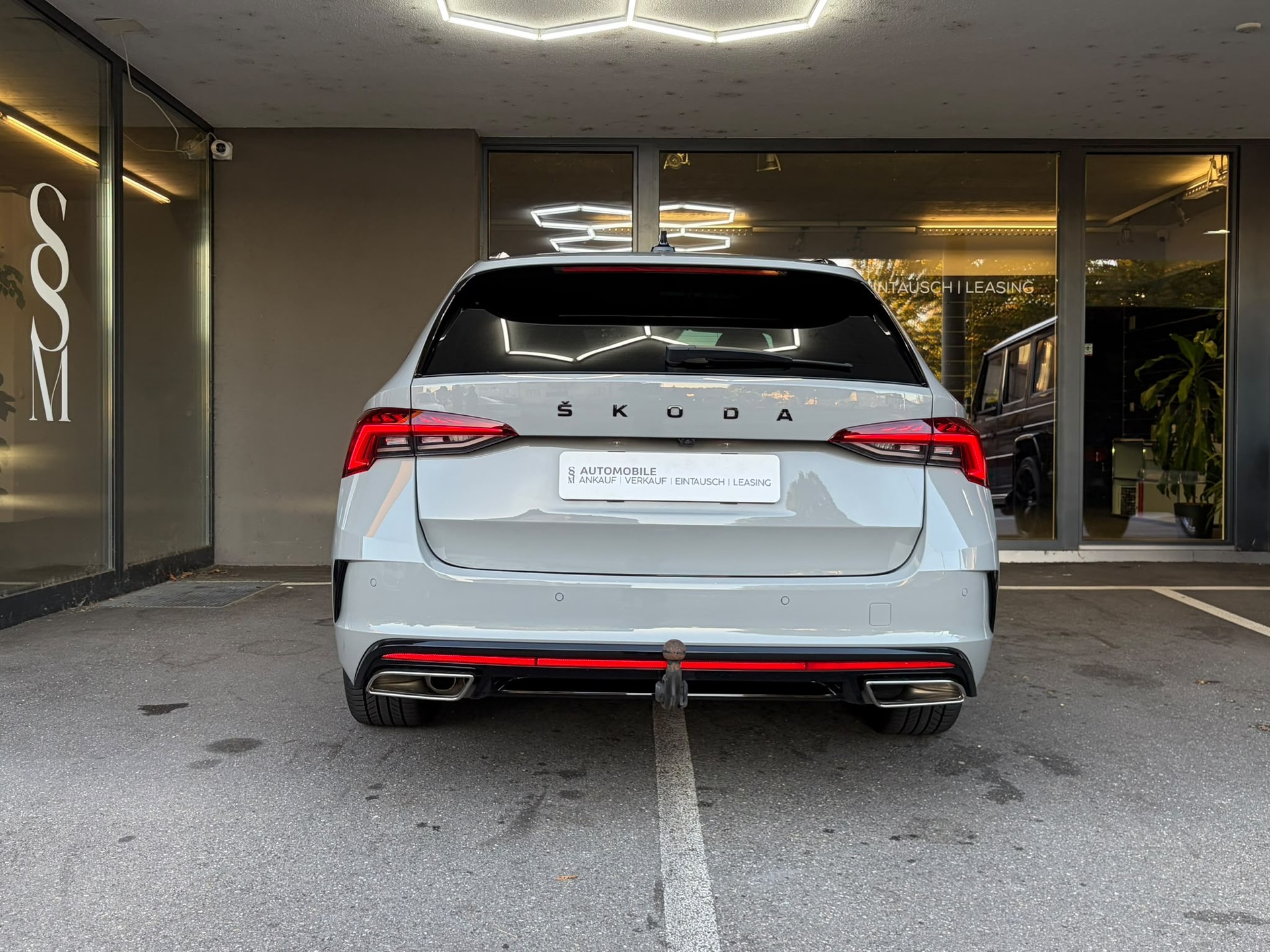 SKODA Octavia Combi 2.0 TDI DSG RS 4x4-image-5