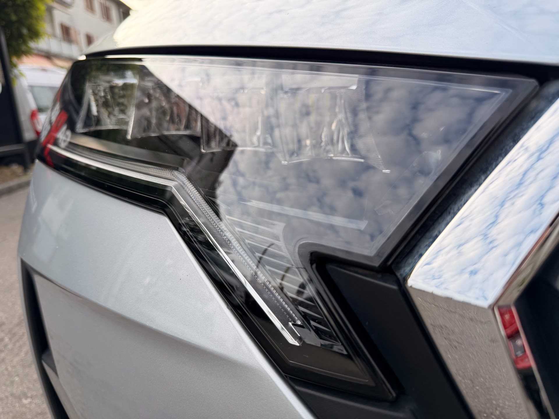 SKODA Octavia Combi 1.5 TSI mHEV 150 PS Selection ***ANHÄNGERKUPPLUNG SCHWENKBAR***-image-6